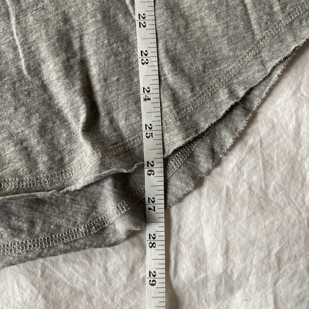 Wilt 3/4 Sleeve V-Neck Shirttail Tee w/Raw Hem Top - Picture 5 of 9